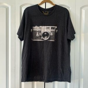🌸 3/$15: Men XL Hand Printed Camera Shirt